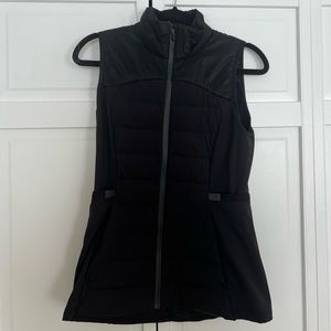Lululemon Down for it all Black Running  Vest